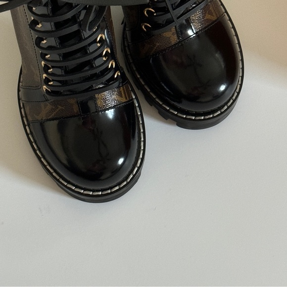 Louis Vuitton Star Trail Ankle Boots in Cocoa Monogram Canvas - Picture 2 of 9